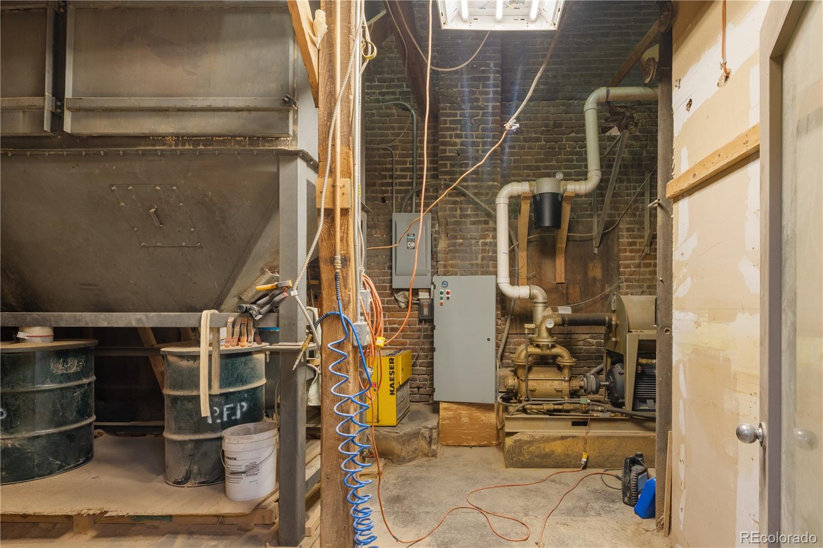 MLS Image #16 for 800 w 8th avenue 204,denver, Colorado