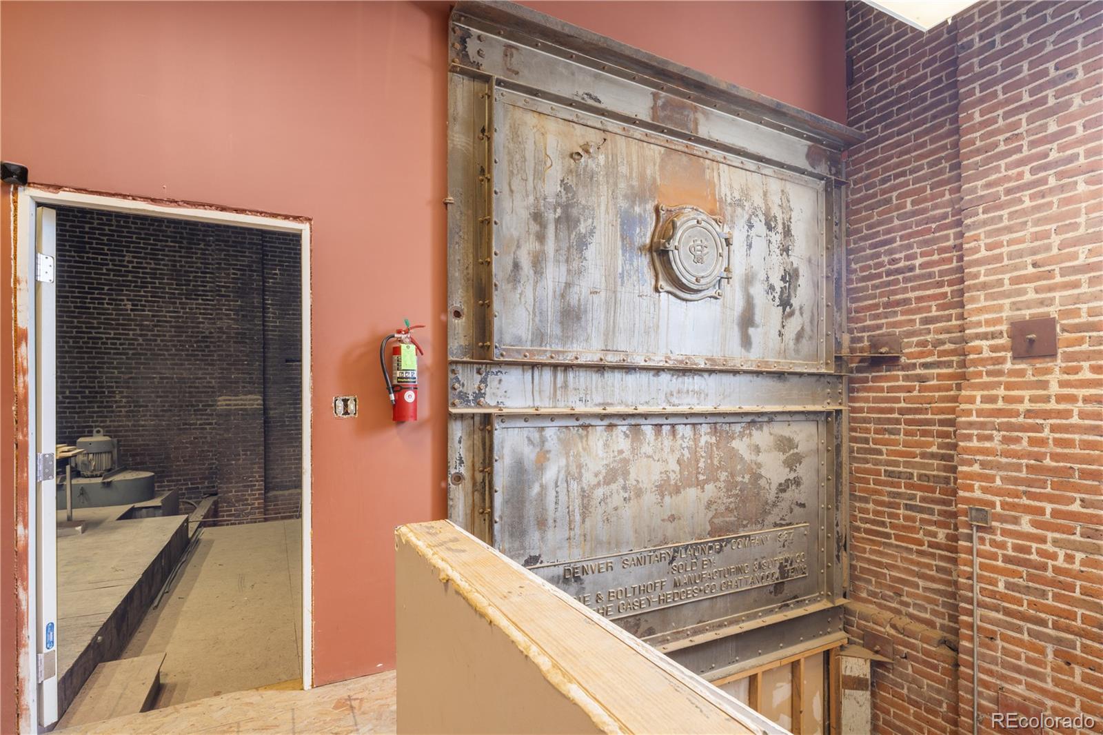 MLS Image #2 for 800 w 8th avenue 204,denver, Colorado