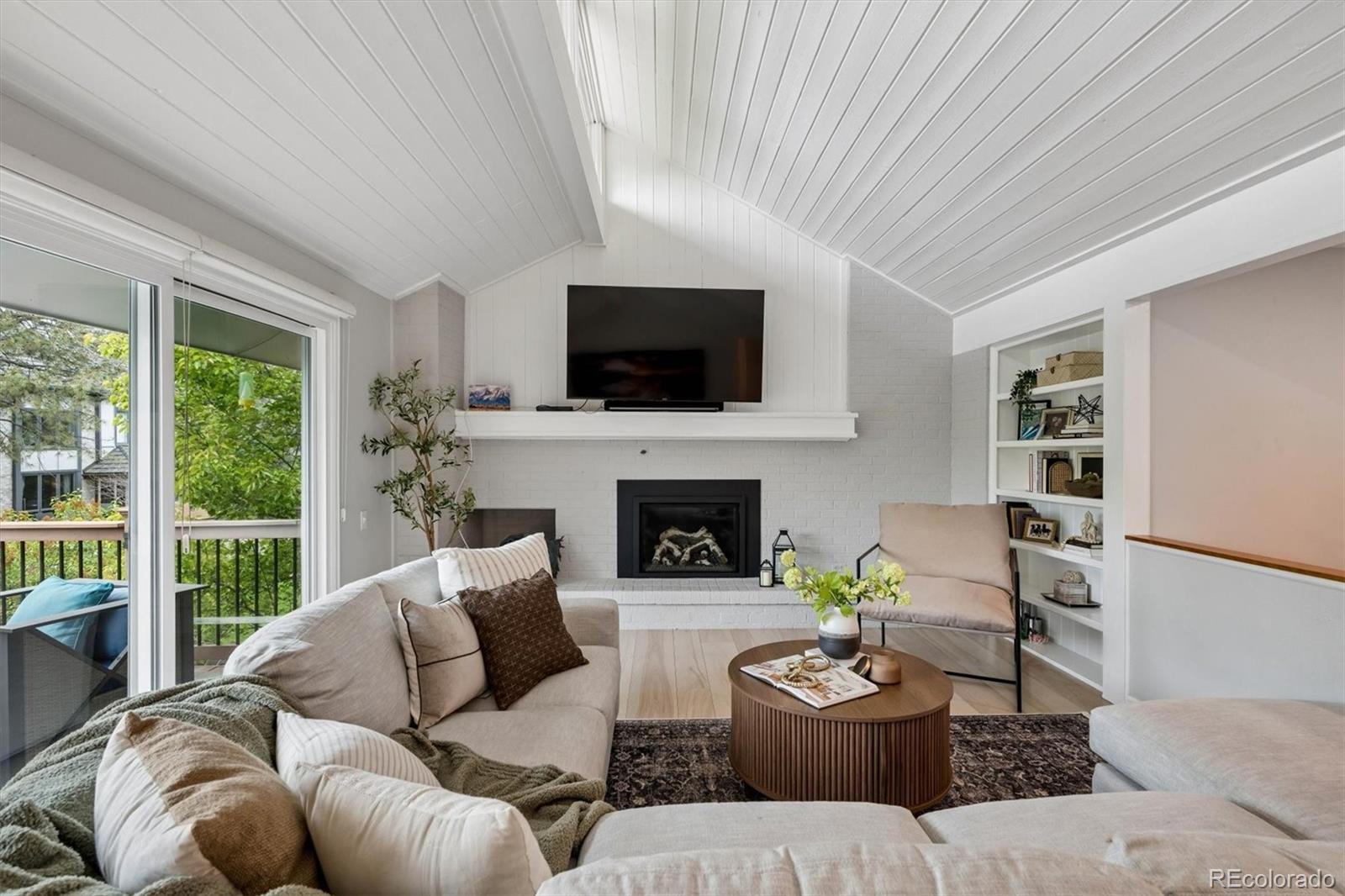 MLS Image #14 for 7857 s forest street,centennial, Colorado