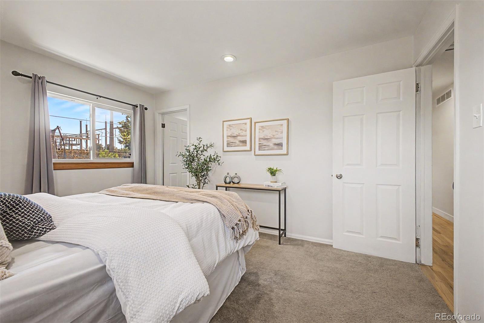 MLS Image #12 for 8084 e hampden circle,denver, Colorado