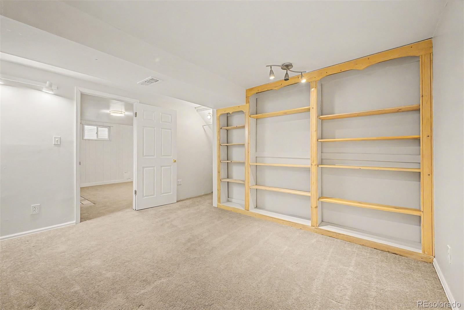 MLS Image #21 for 8084 e hampden circle,denver, Colorado