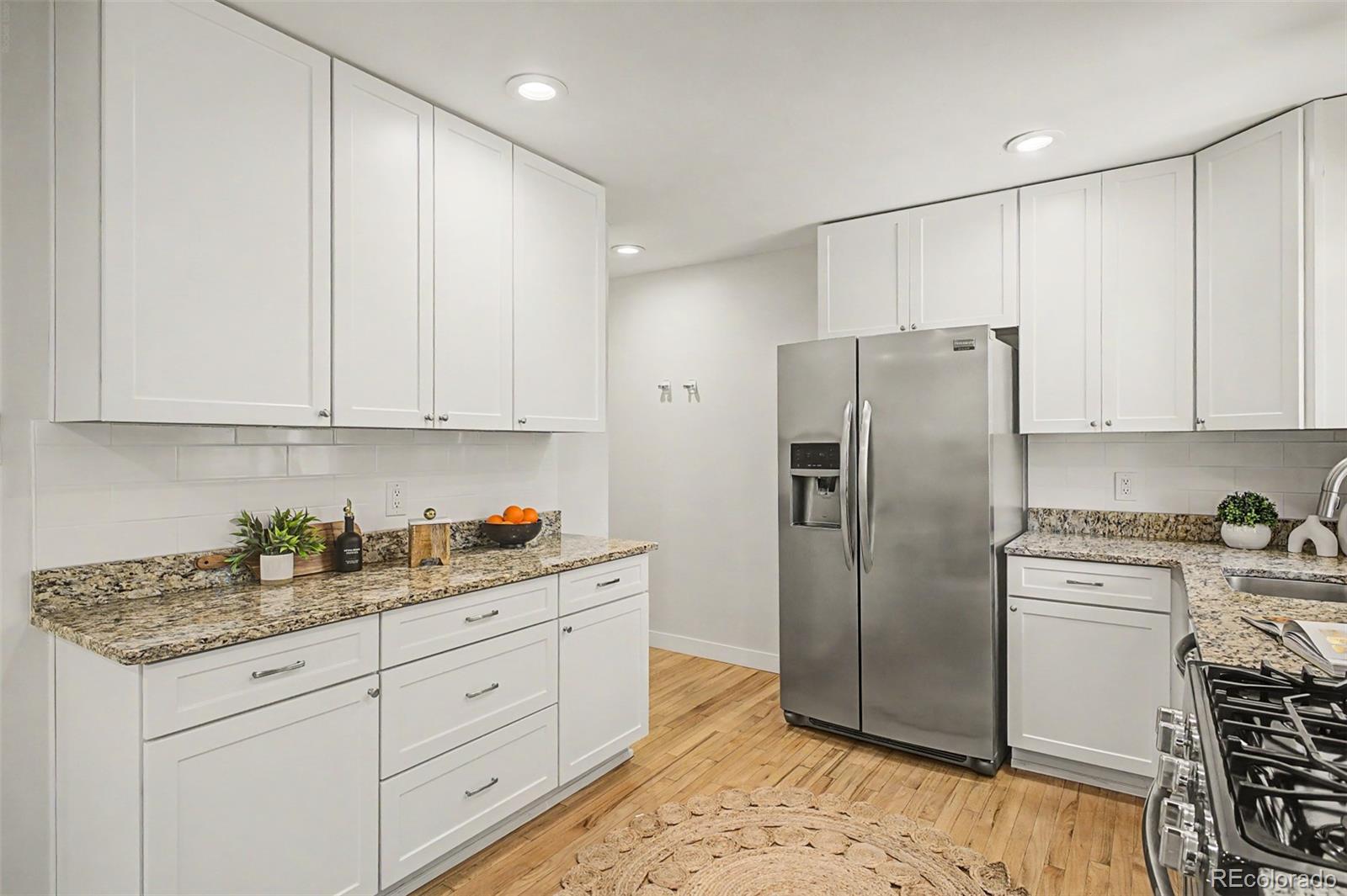 MLS Image #6 for 8084 e hampden circle,denver, Colorado