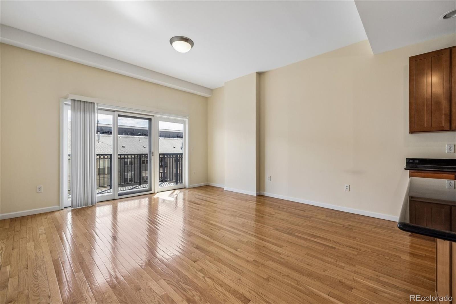 MLS Image #27 for 1950 n logan street 508,denver, Colorado