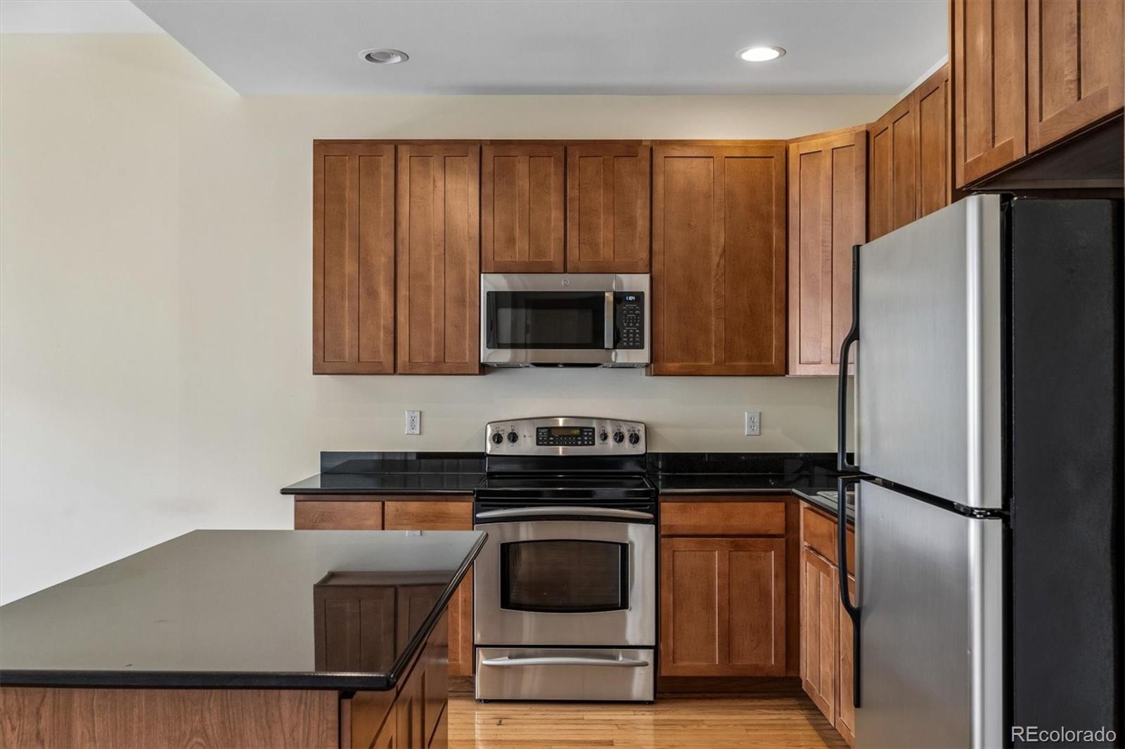 MLS Image #3 for 1950 n logan street 508,denver, Colorado