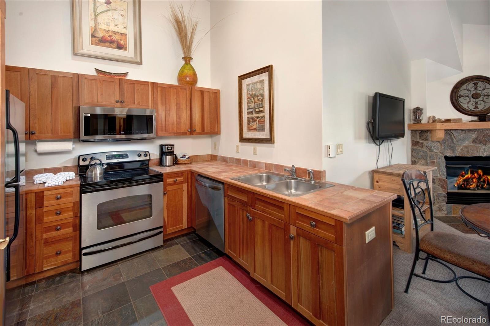 MLS Image #3 for 20  hunki dori court,dillon, Colorado