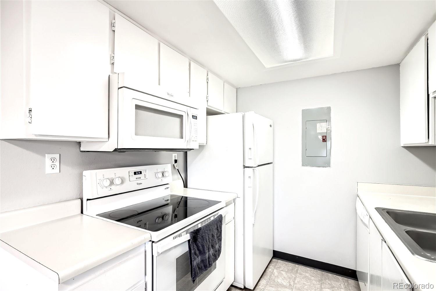 MLS Image #4 for 2201  sable boulevard,aurora, Colorado