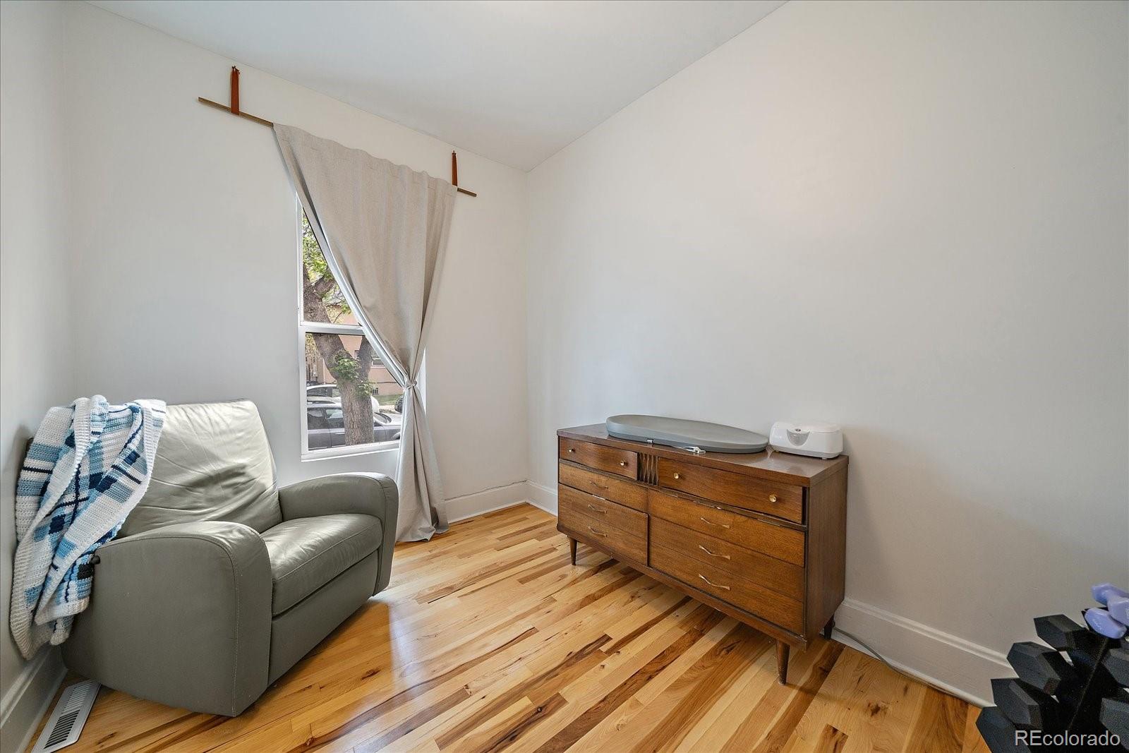 MLS Image #11 for 217 e cedar avenue,denver, Colorado