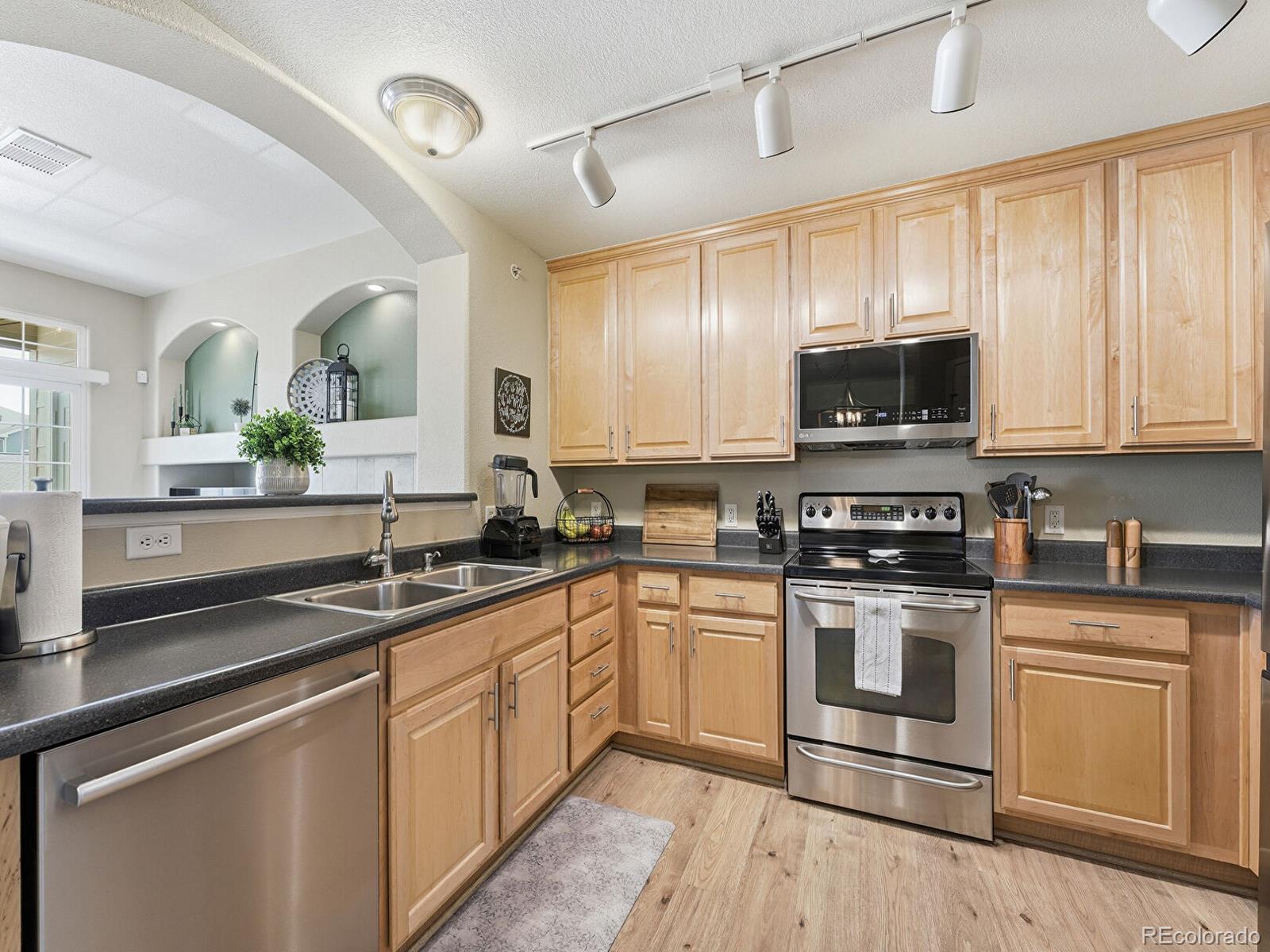 MLS Image #13 for 431  black feather loop 810,castle rock, Colorado
