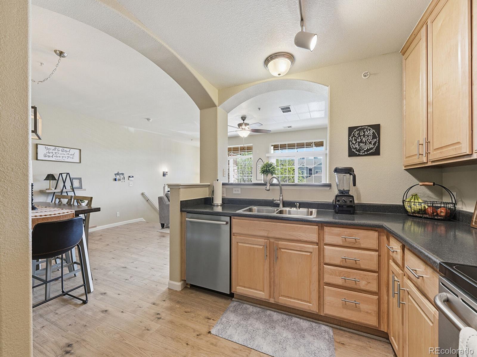 MLS Image #16 for 431  black feather loop 810,castle rock, Colorado