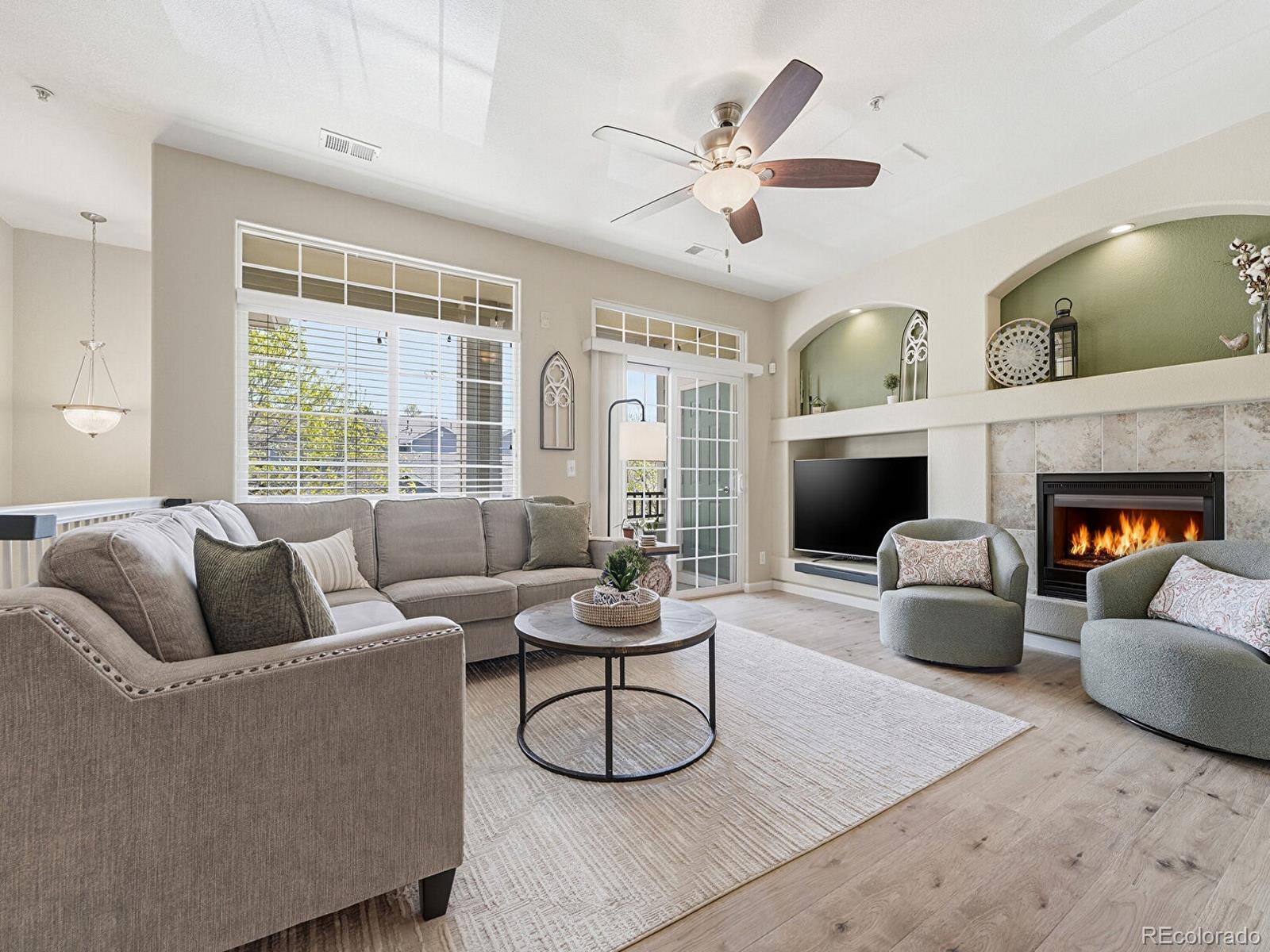 MLS Image #4 for 431  black feather loop 810,castle rock, Colorado