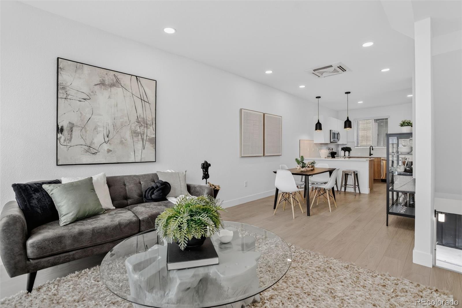 MLS Image #14 for 5128 w 26th avenue 205,denver, Colorado