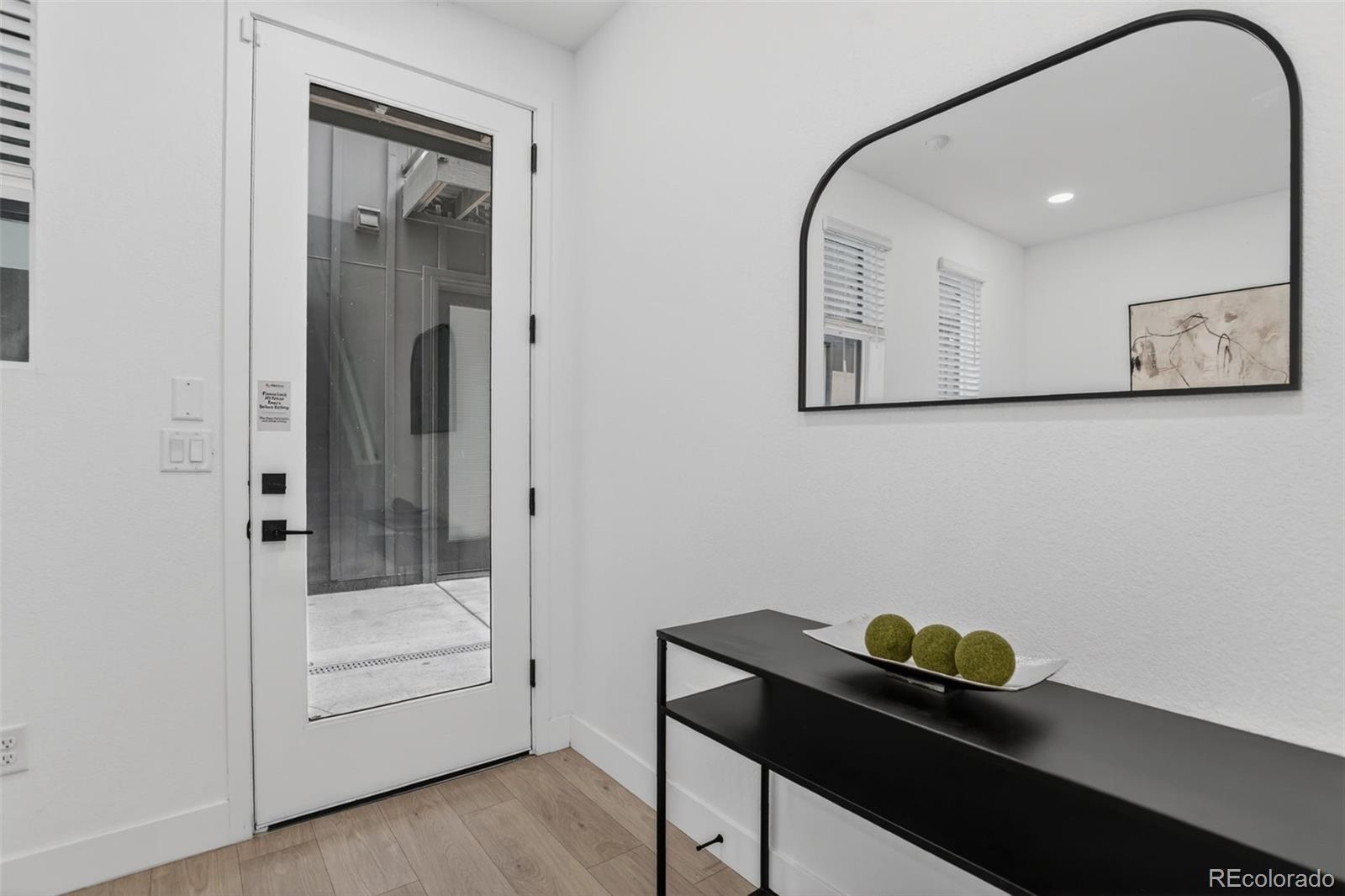 MLS Image #6 for 5128 w 26th avenue 205,denver, Colorado