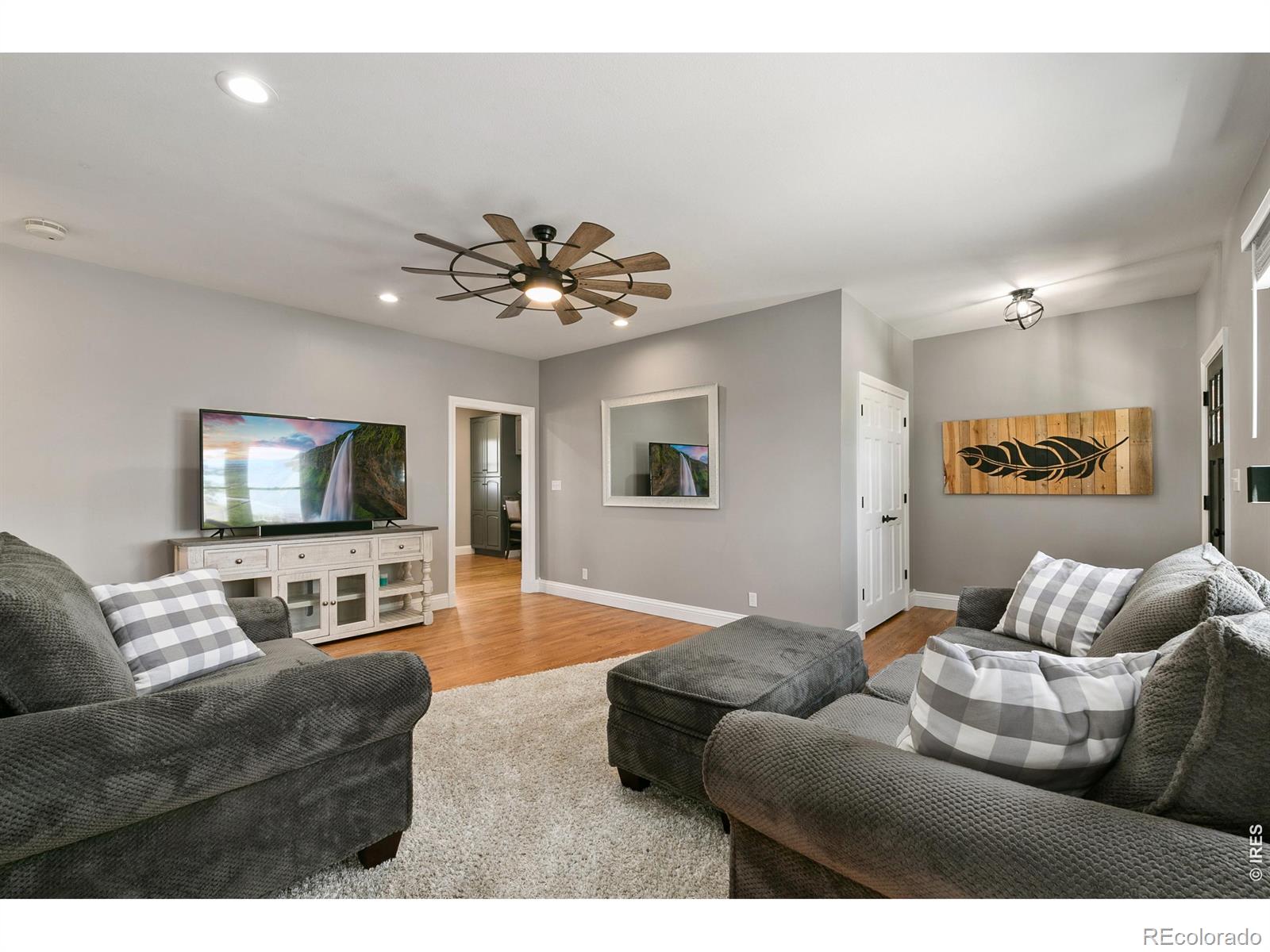 MLS Image #4 for 27195  county road 66 ,gill, Colorado