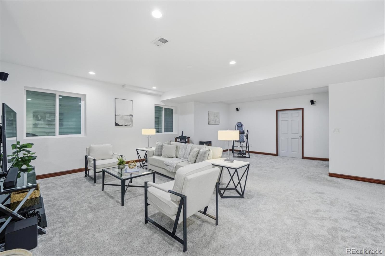 MLS Image #38 for 25690 e hoover place,aurora, Colorado