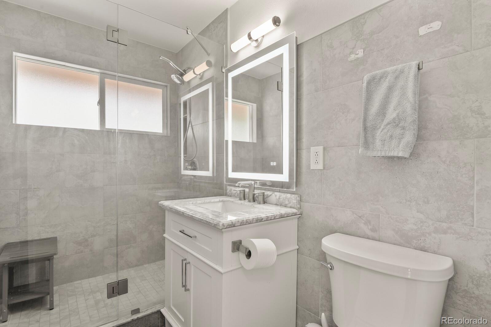 MLS Image #29 for 691 s holly street,denver, Colorado