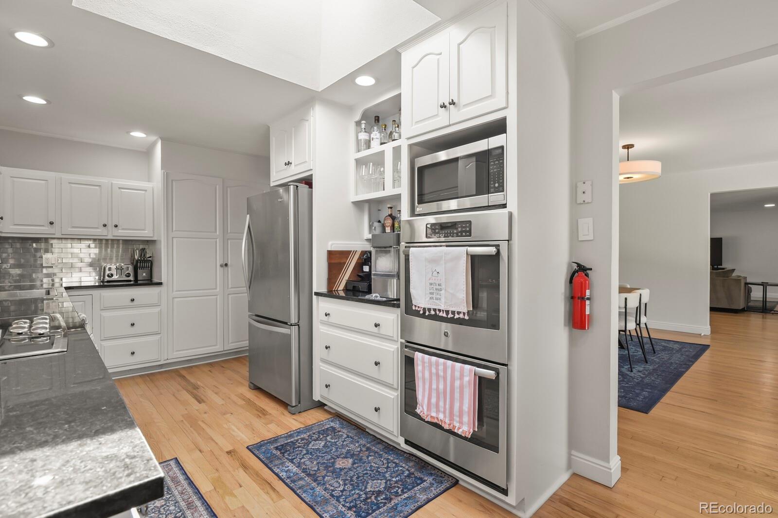MLS Image #6 for 691 s holly street,denver, Colorado