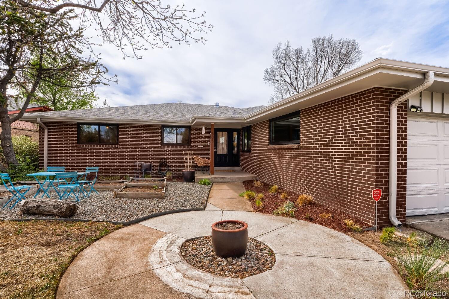 MLS Image #2 for 505 s magnolia lane,denver, Colorado