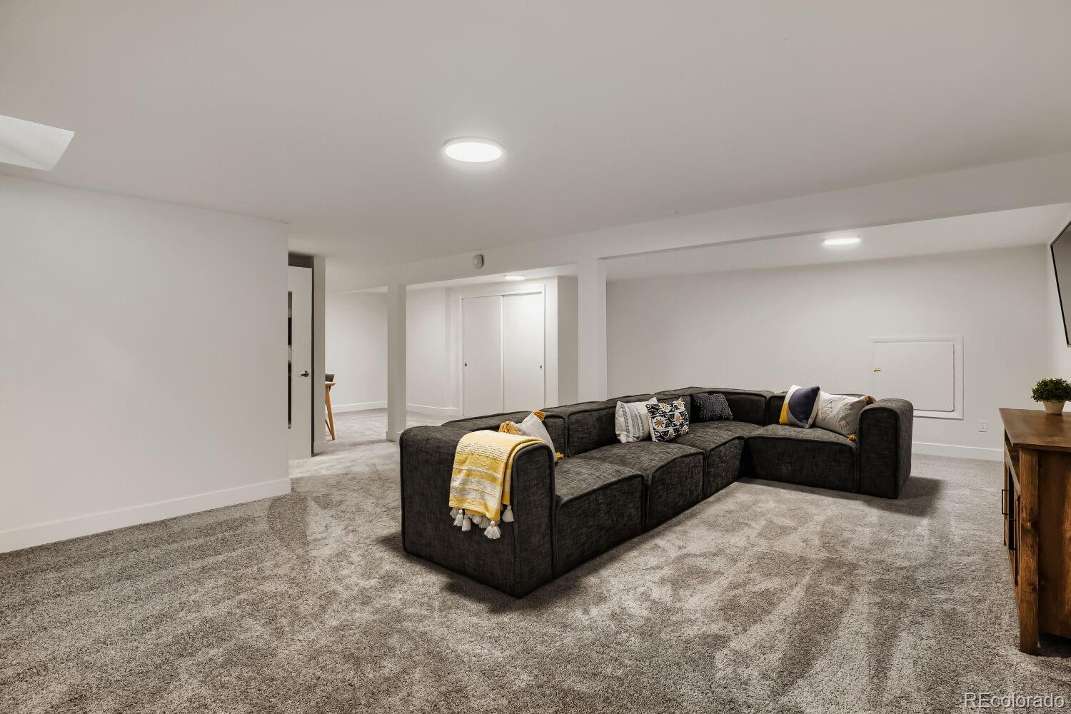 MLS Image #20 for 505 s magnolia lane,denver, Colorado
