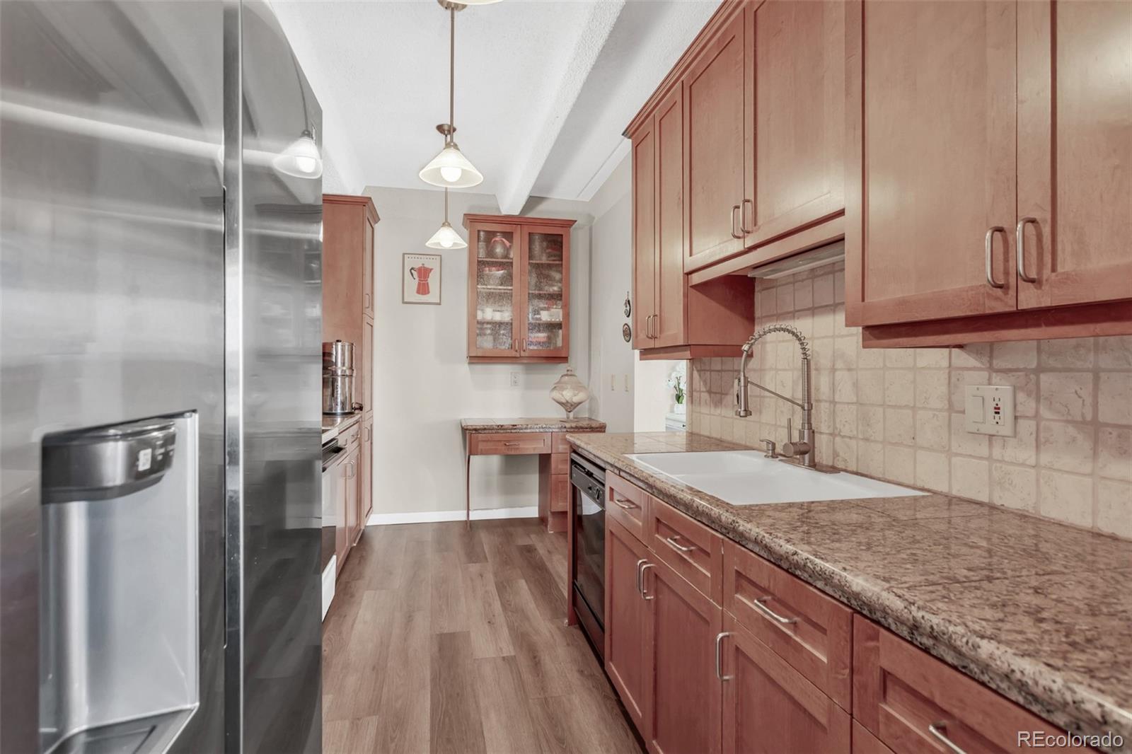 MLS Image #5 for 7877 e mississippi avenue,denver, Colorado