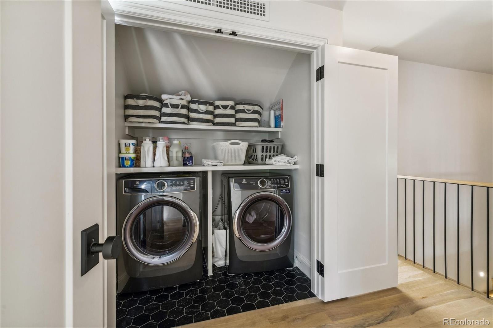 MLS Image #28 for 245  gaylord street,denver, Colorado