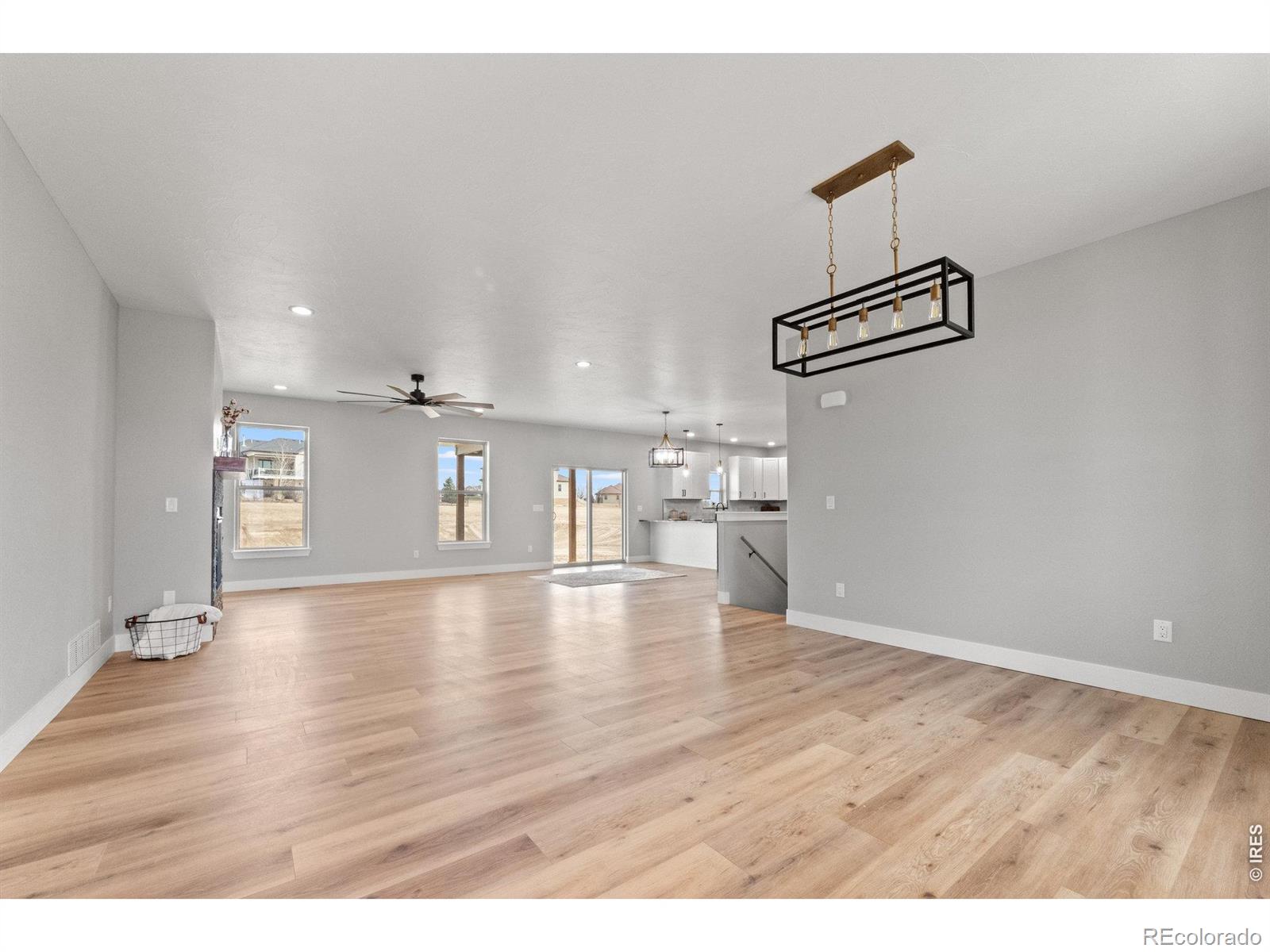 MLS Image #3 for 32  lakeview circle,fort morgan, Colorado