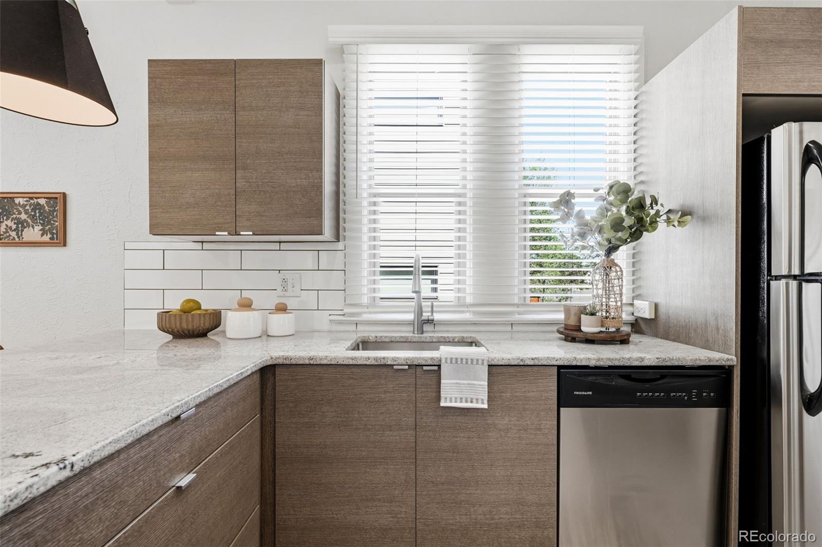 MLS Image #6 for 1470 s ogden street,denver, Colorado