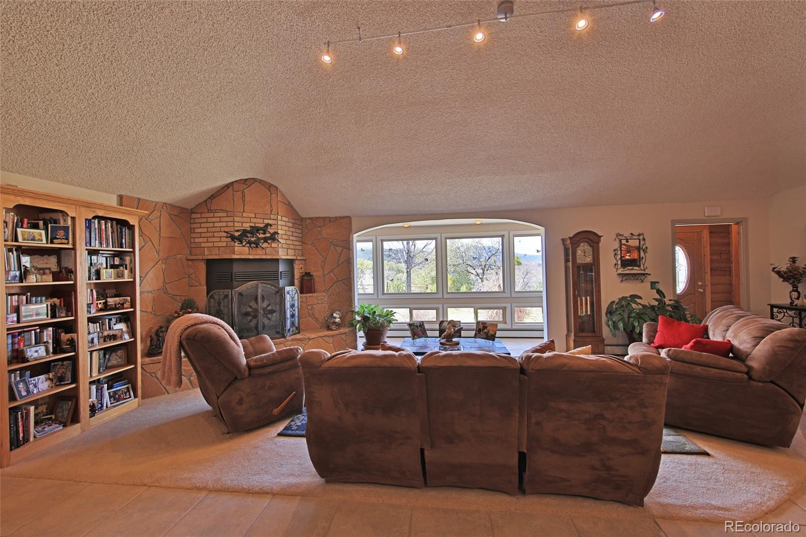 MLS Image #7 for 53916  kk road,collbran, Colorado