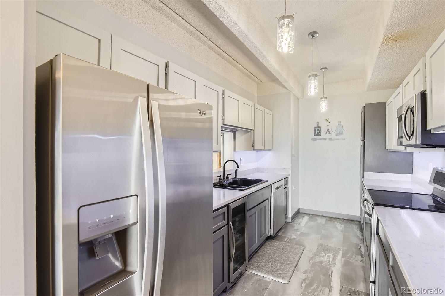 MLS Image #4 for 7877 e mississippi avenue 1205,denver, Colorado
