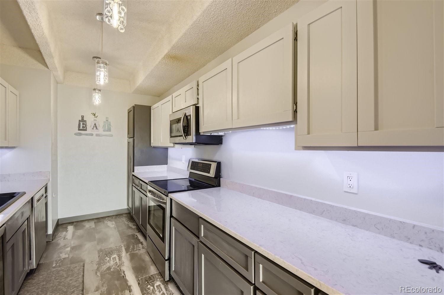 MLS Image #5 for 7877 e mississippi avenue 1205,denver, Colorado