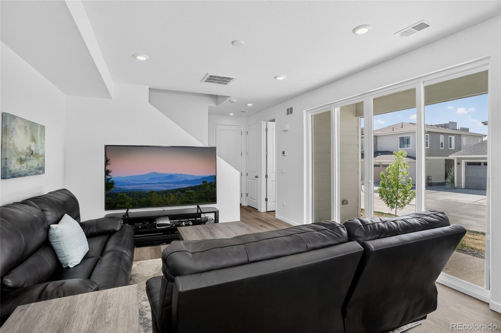 MLS Image #10 for 22811 e stanford lane,aurora, Colorado
