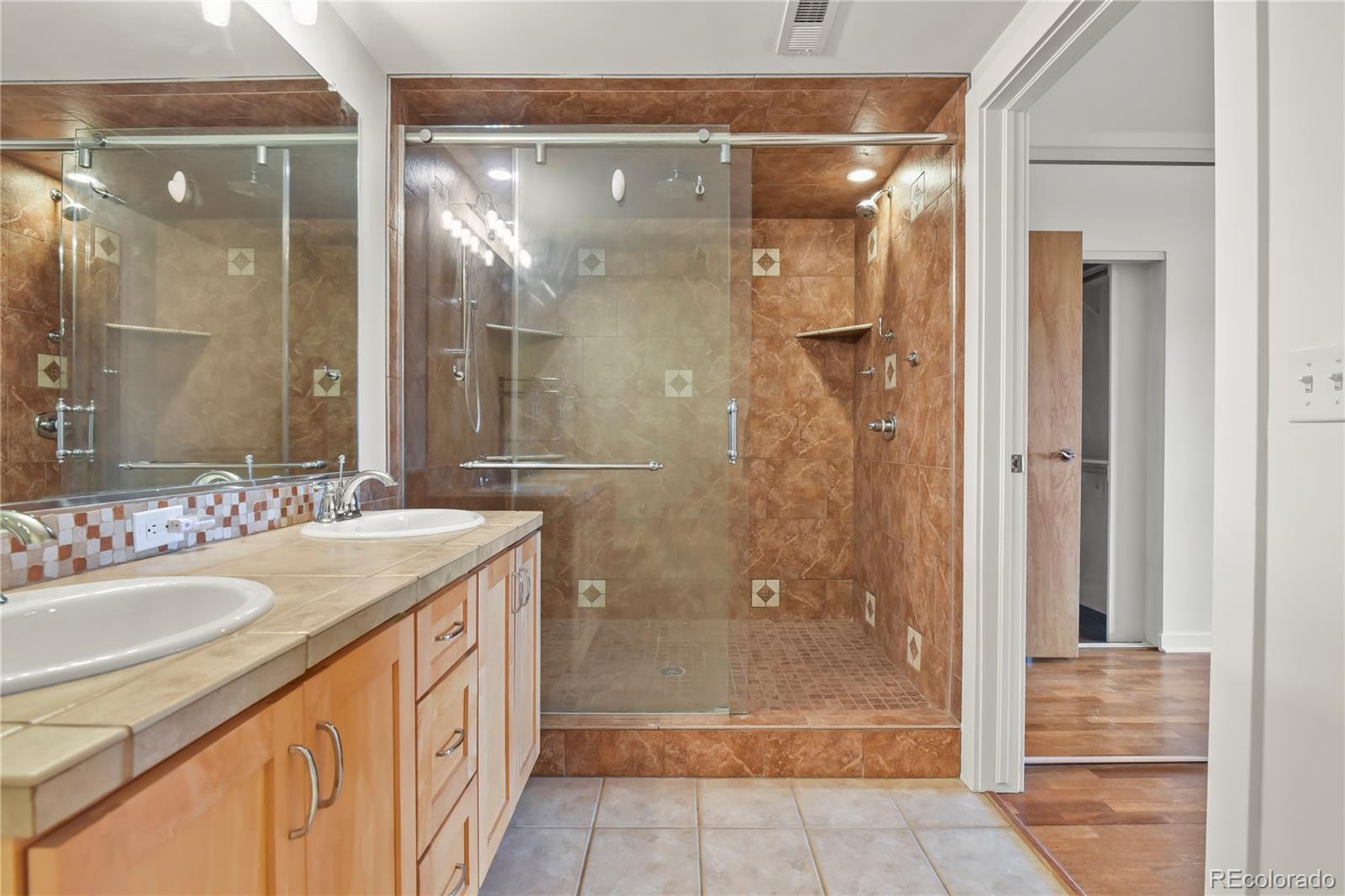 MLS Image #21 for 201 e las animas street,colorado springs, Colorado