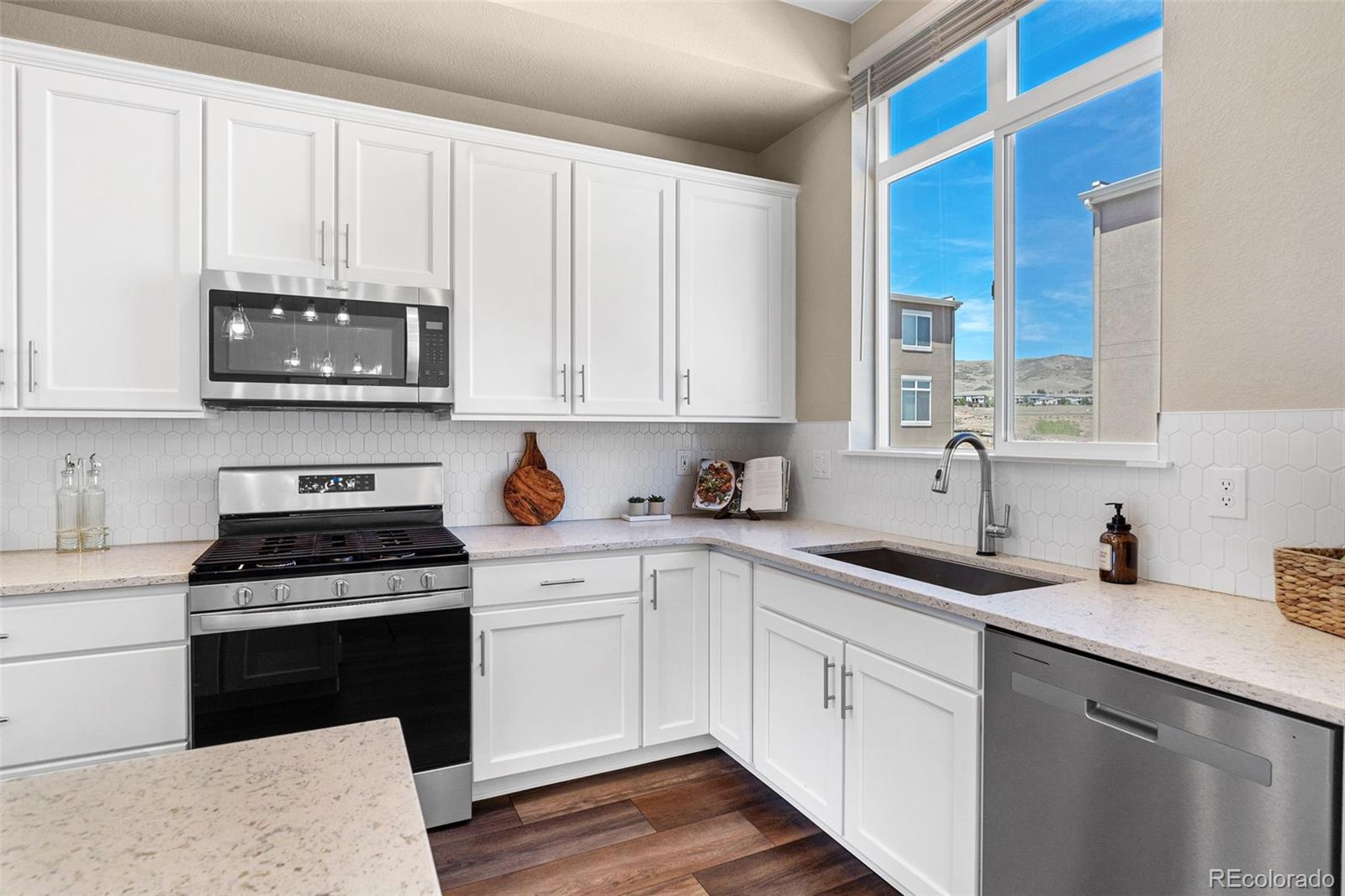 MLS Image #12 for 2220 s mcintyre street,lakewood, Colorado