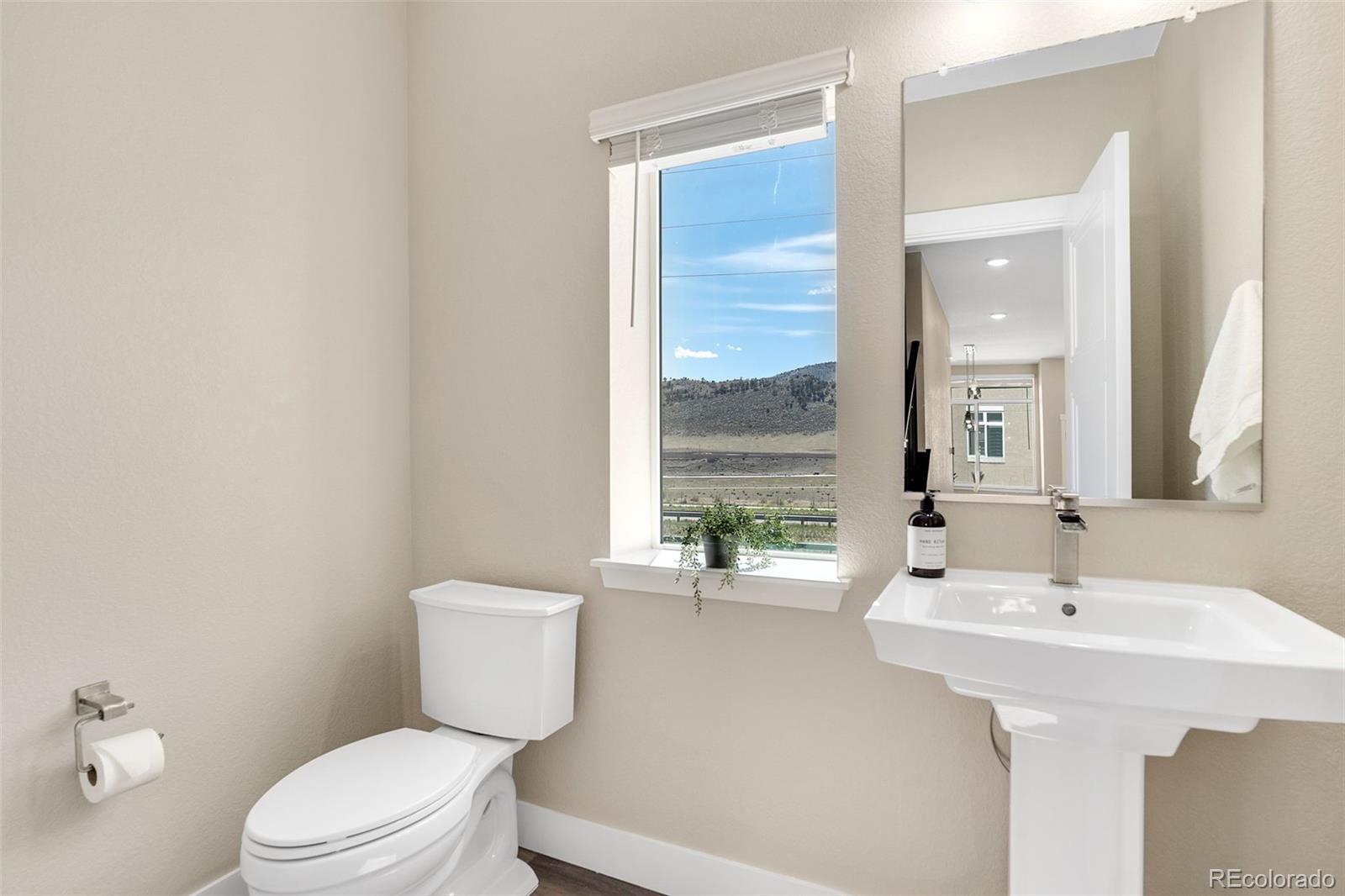 MLS Image #18 for 2220 s mcintyre street,lakewood, Colorado