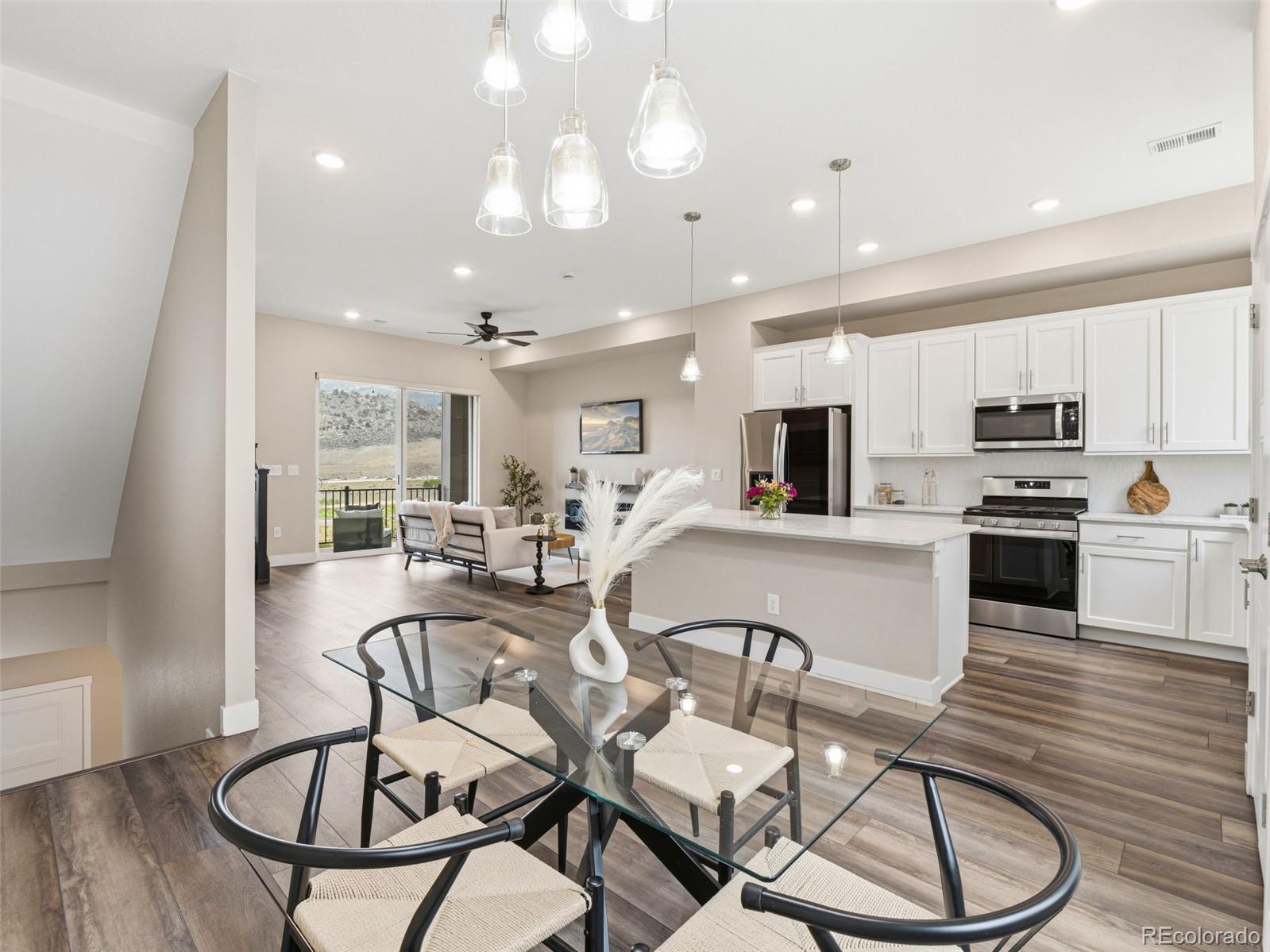 MLS Image #4 for 2220 s mcintyre street,lakewood, Colorado