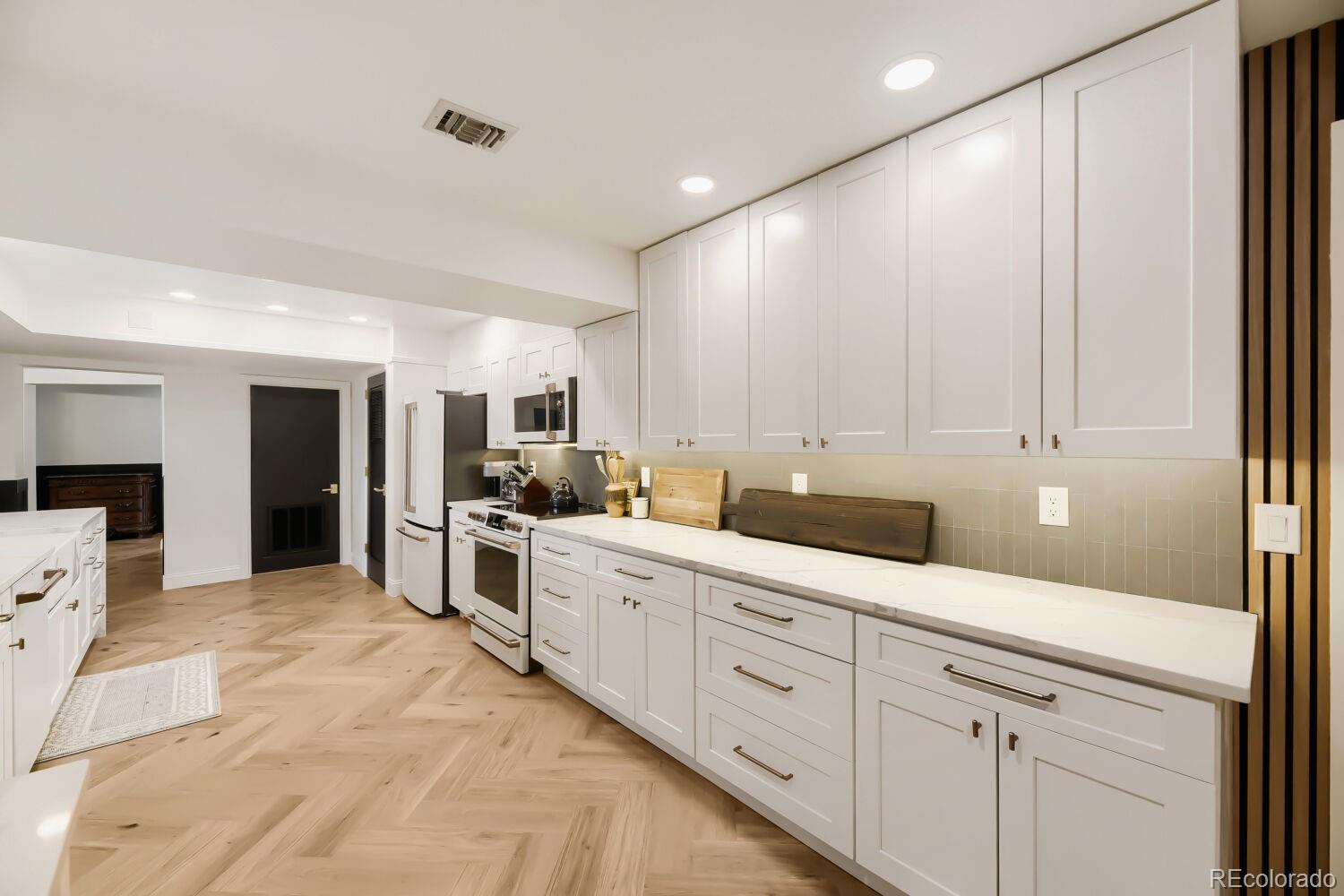MLS Image #12 for 1900 e girard place 403,englewood, Colorado