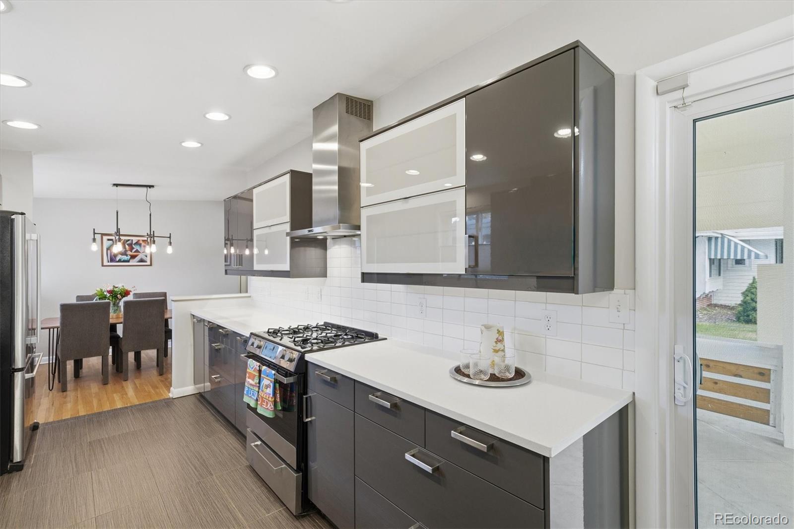 MLS Image #17 for 260 s jasmine street,denver, Colorado
