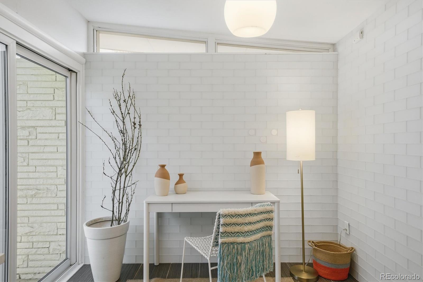 MLS Image #18 for 260 s jasmine street,denver, Colorado