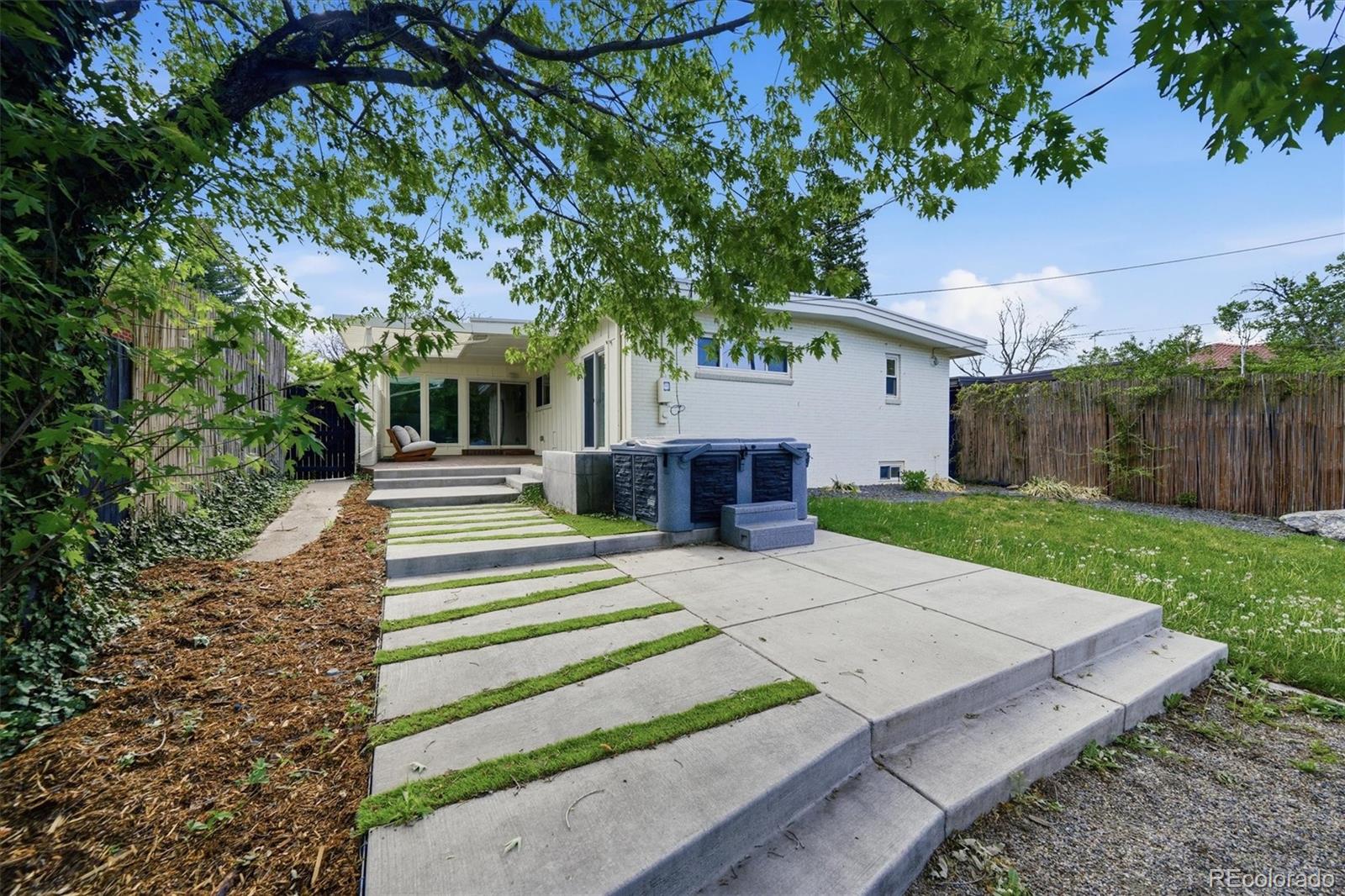 MLS Image #37 for 260 s jasmine street,denver, Colorado
