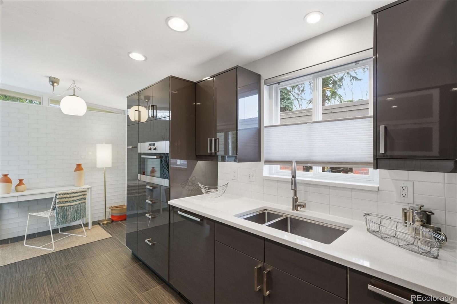 MLS Image #7 for 260 s jasmine street,denver, Colorado