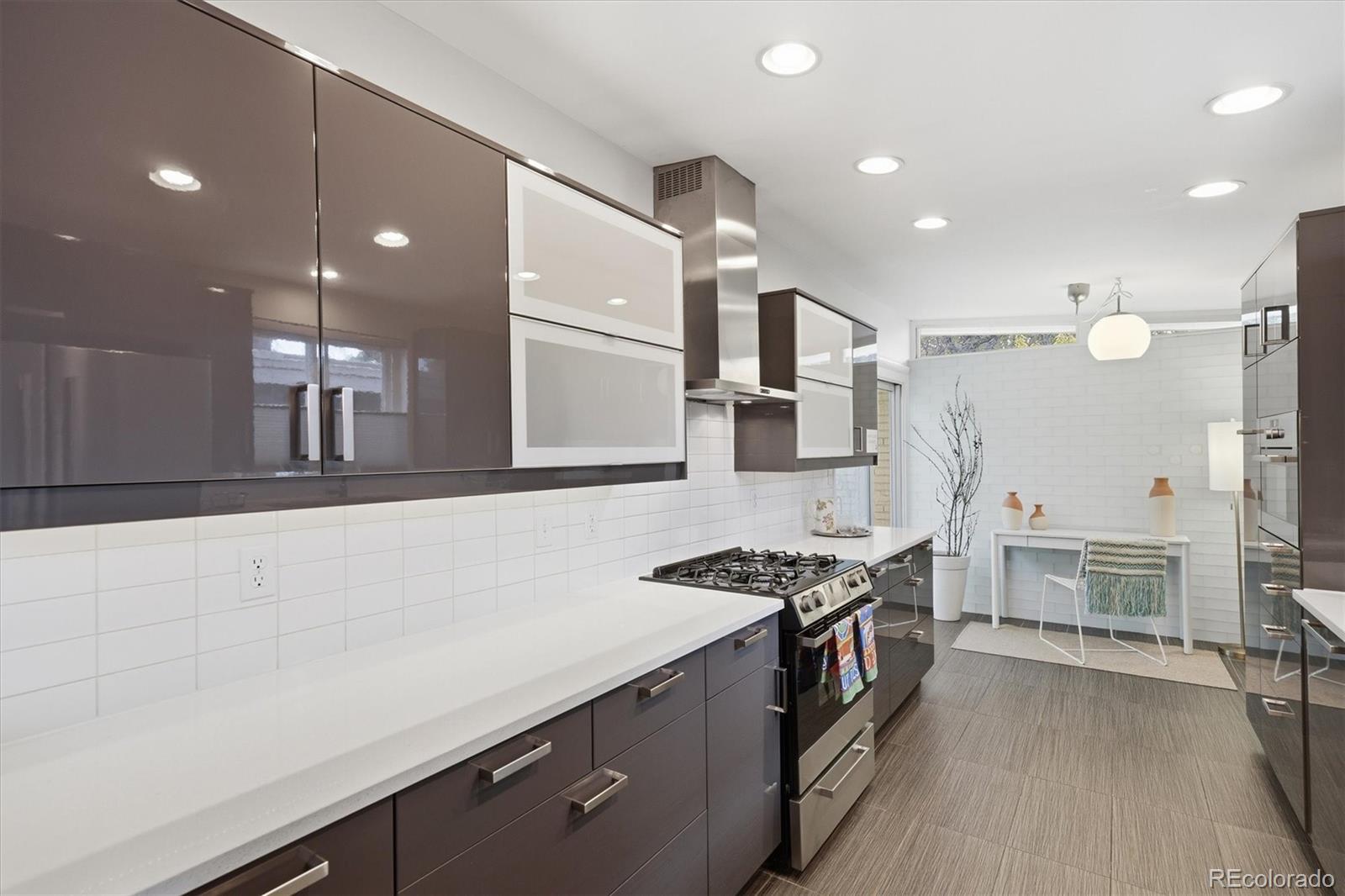 MLS Image #8 for 260 s jasmine street,denver, Colorado