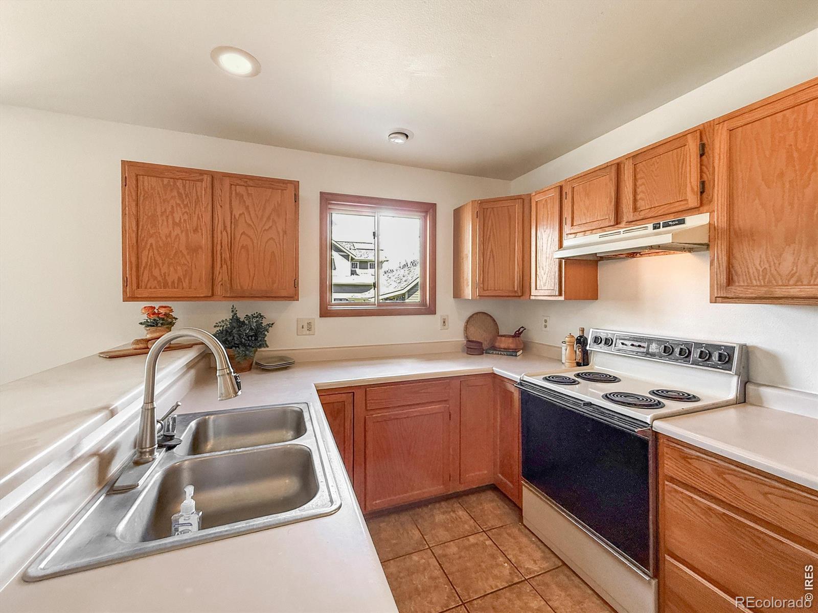 MLS Image #18 for 202  welch drive,lyons, Colorado