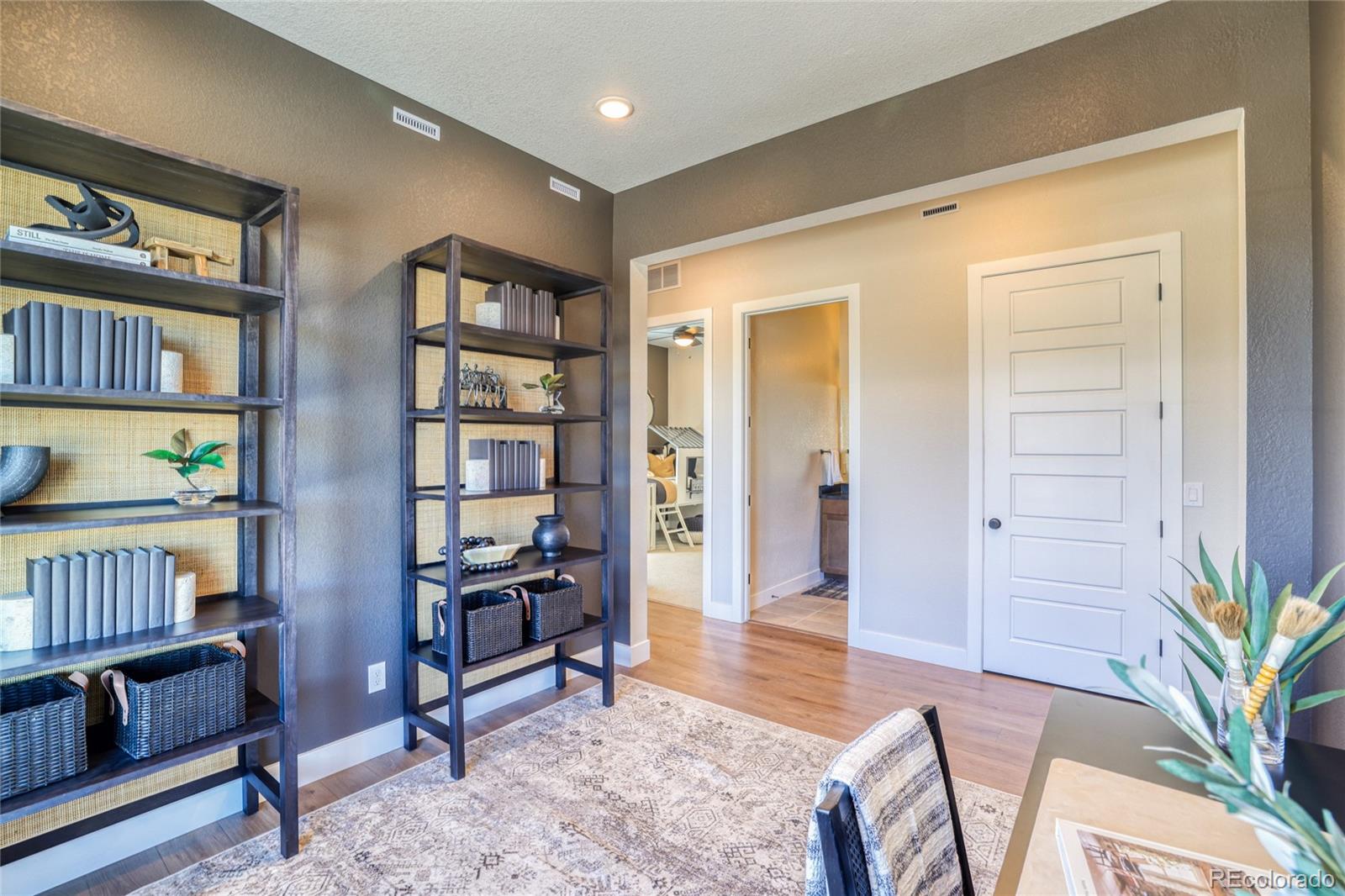 MLS Image #3 for 8403 s winnipeg court,aurora, Colorado