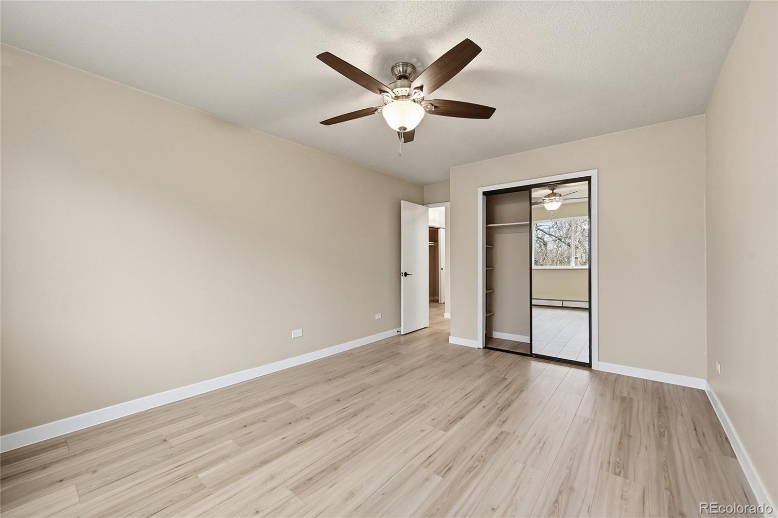 MLS Image #16 for 705 s alton way,denver, Colorado