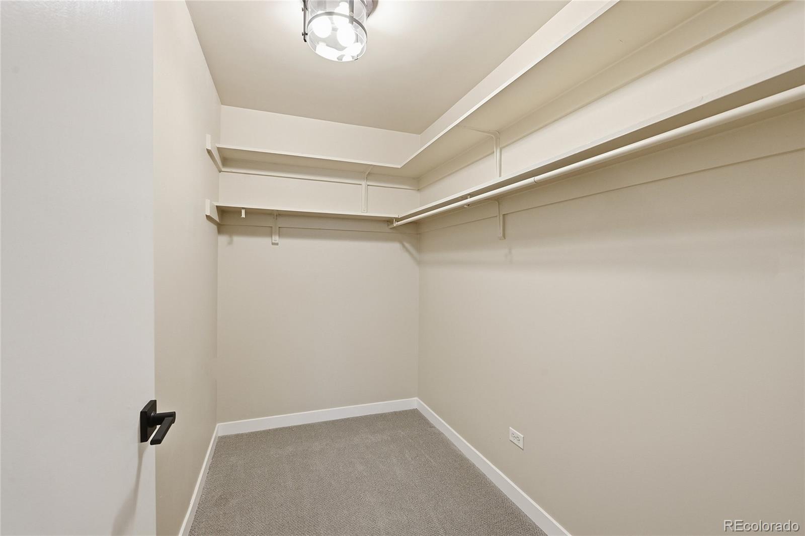 MLS Image #20 for 705 s alton way,denver, Colorado