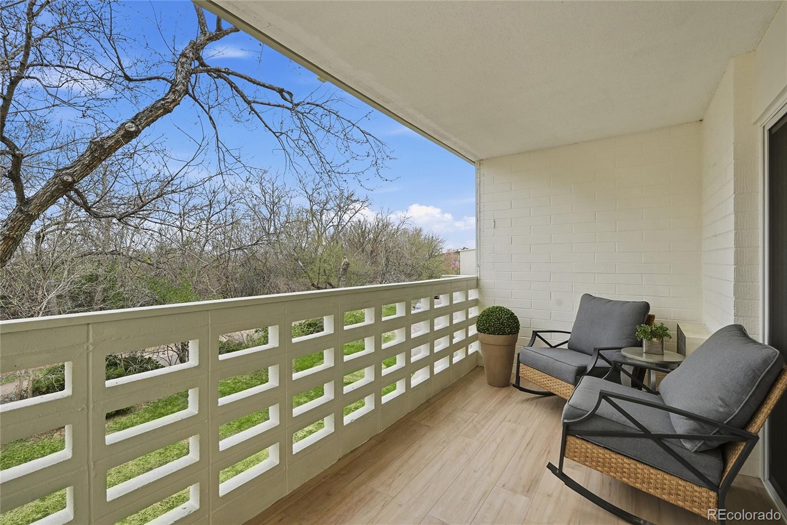 MLS Image #21 for 705 s alton way,denver, Colorado