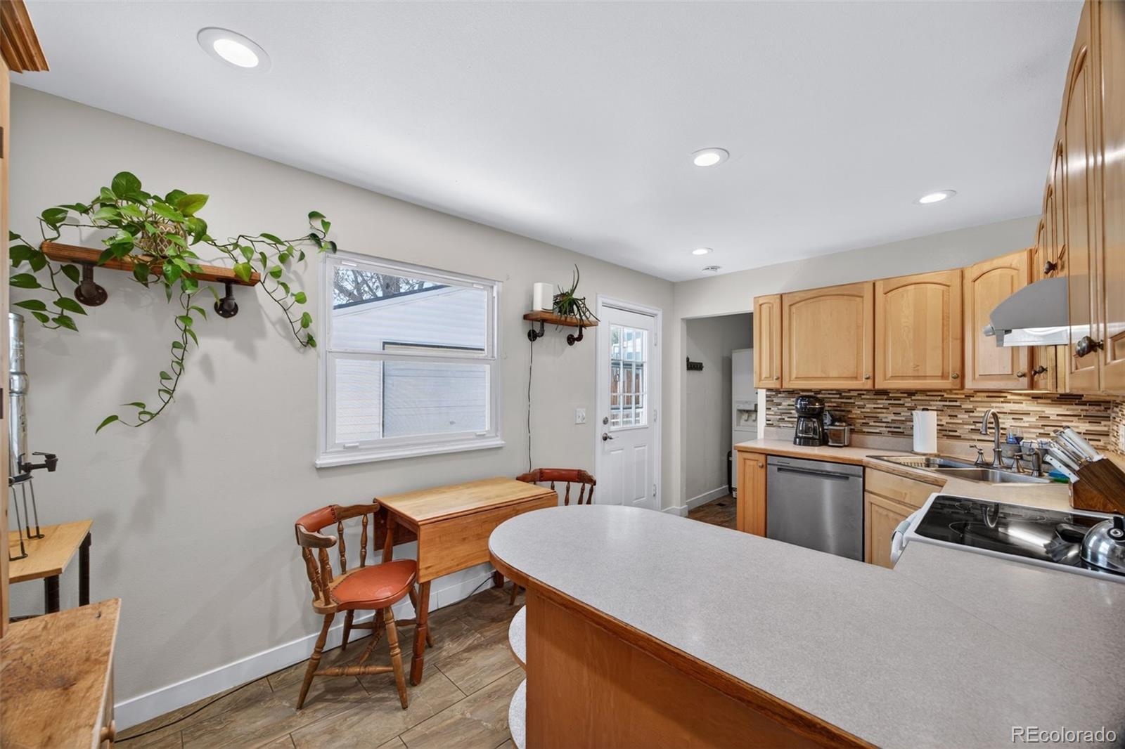 MLS Image #12 for 5560  wheeling street,denver, Colorado