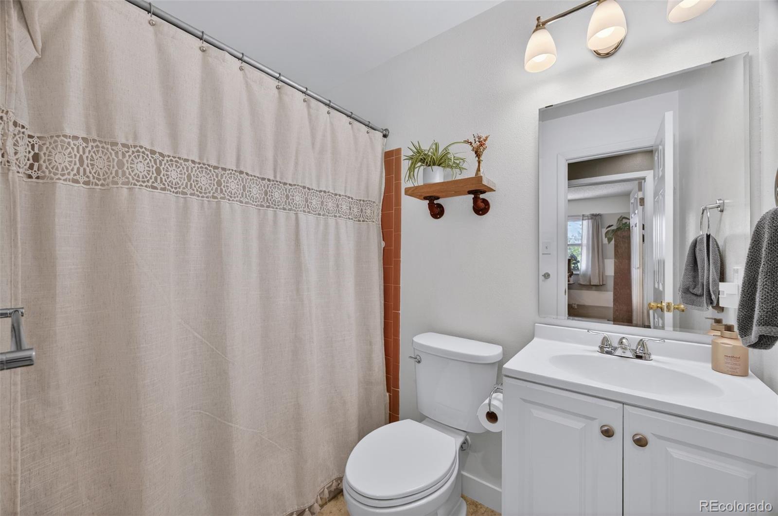 MLS Image #18 for 5560  wheeling street,denver, Colorado