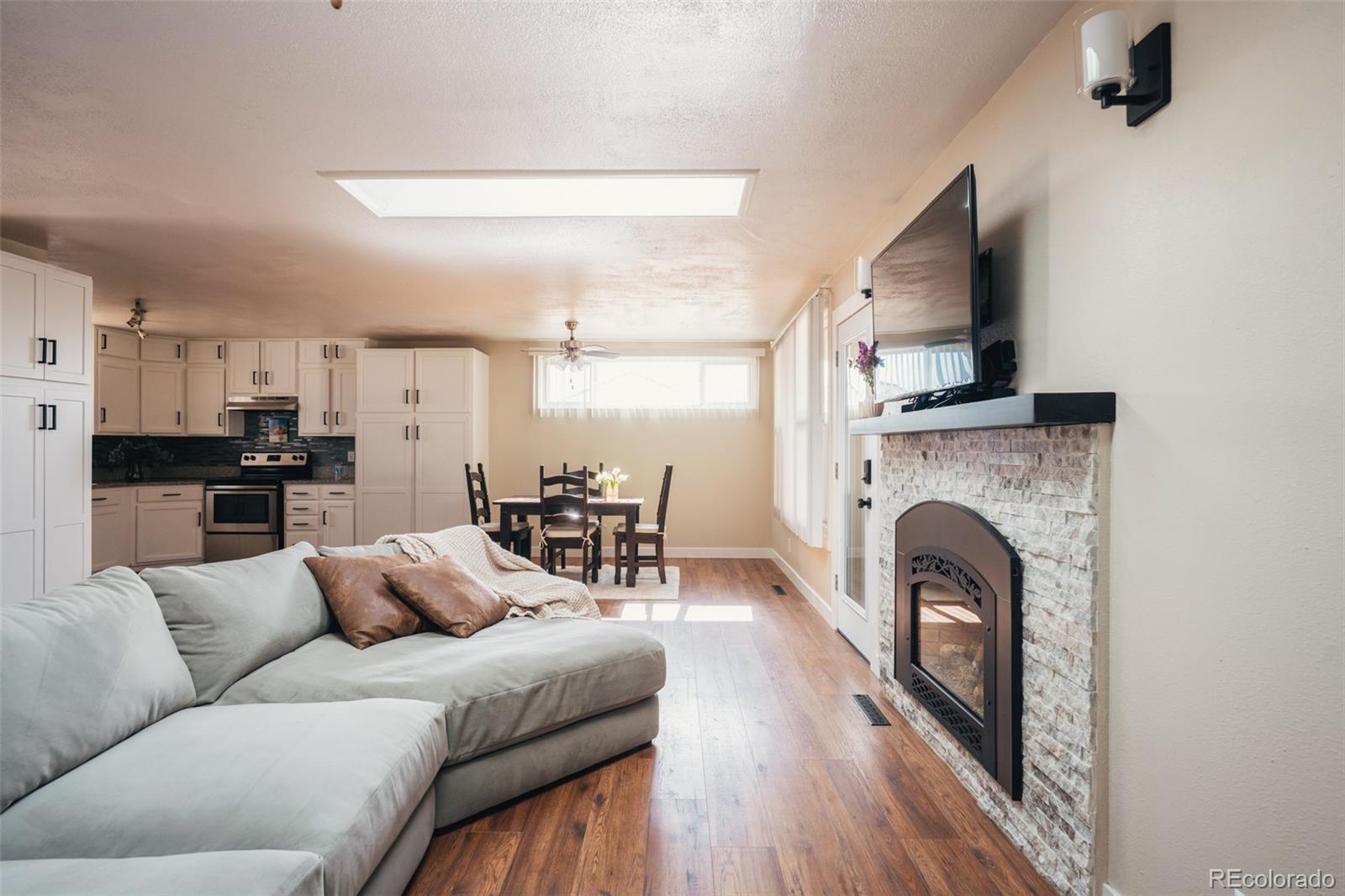 MLS Image #7 for 581  del norte street,denver, Colorado