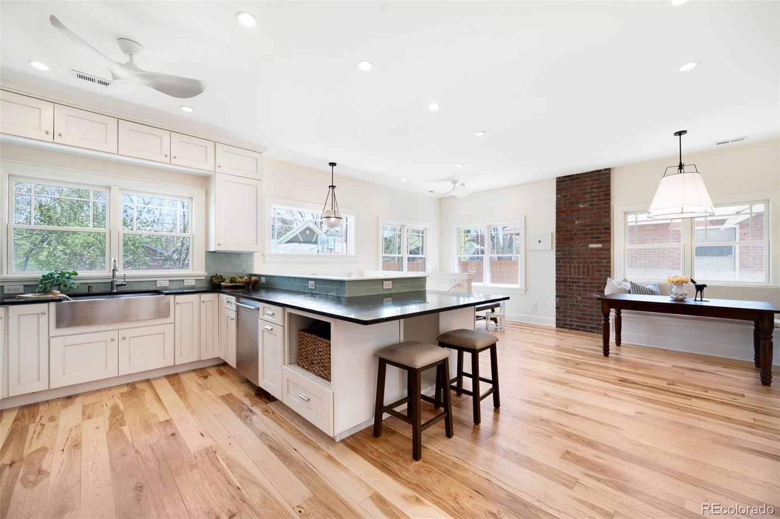 MLS Image #18 for 1058  garfield street,denver, Colorado