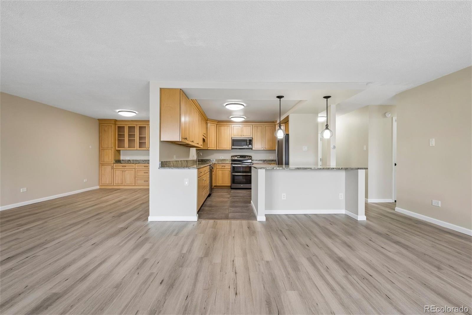 MLS Image #5 for 9340 e center avenue 9c,denver, Colorado